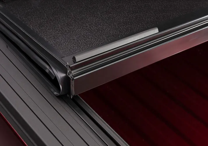 BAK BAKFlip FiberMax Truck Bed Cover Ford Super Duty w/ 8' Bed (97.0") (1999-2007) Tonneau 1126304